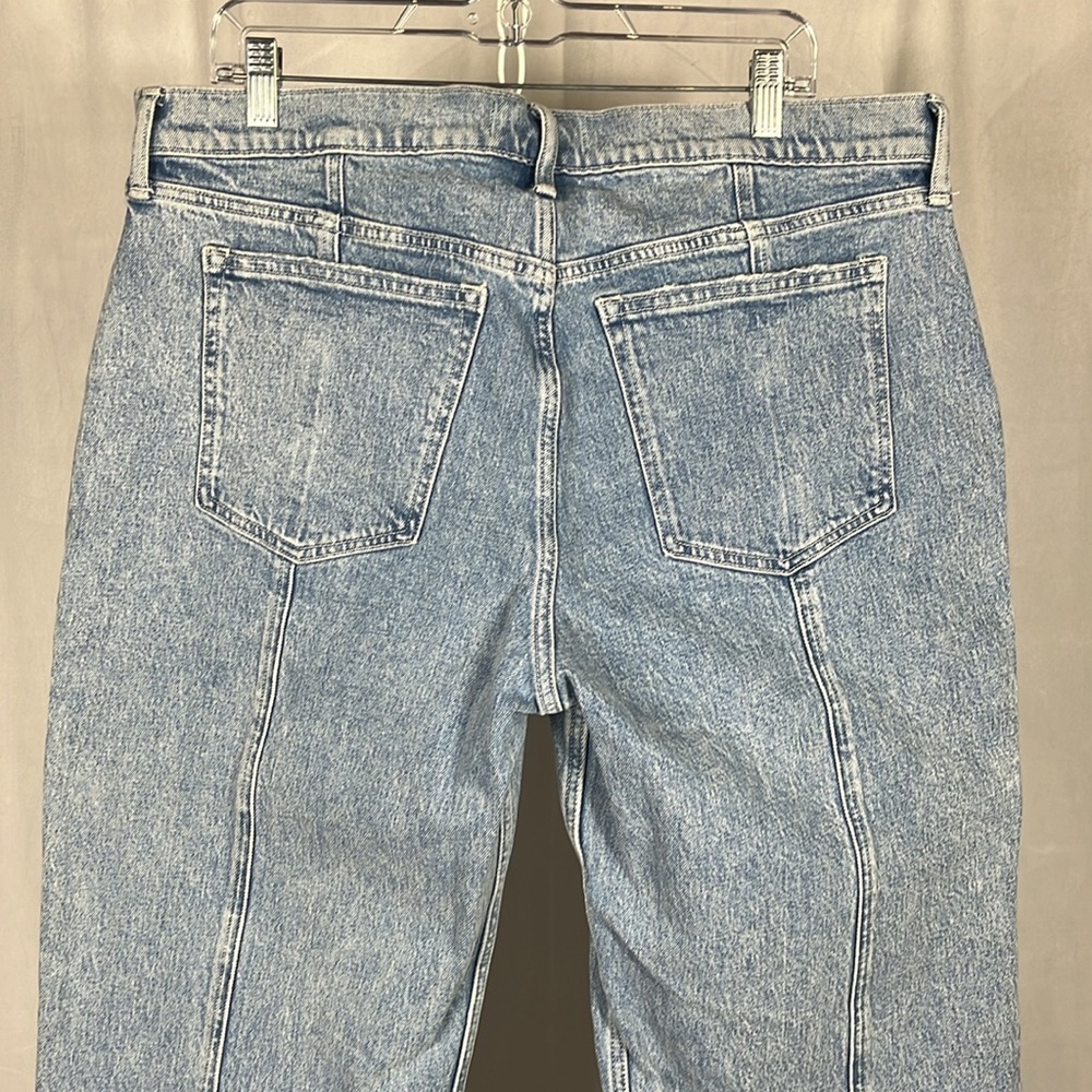 Abercrombie and Fitch Cargo Carpenter Jeans. - Picture 8 of 11
